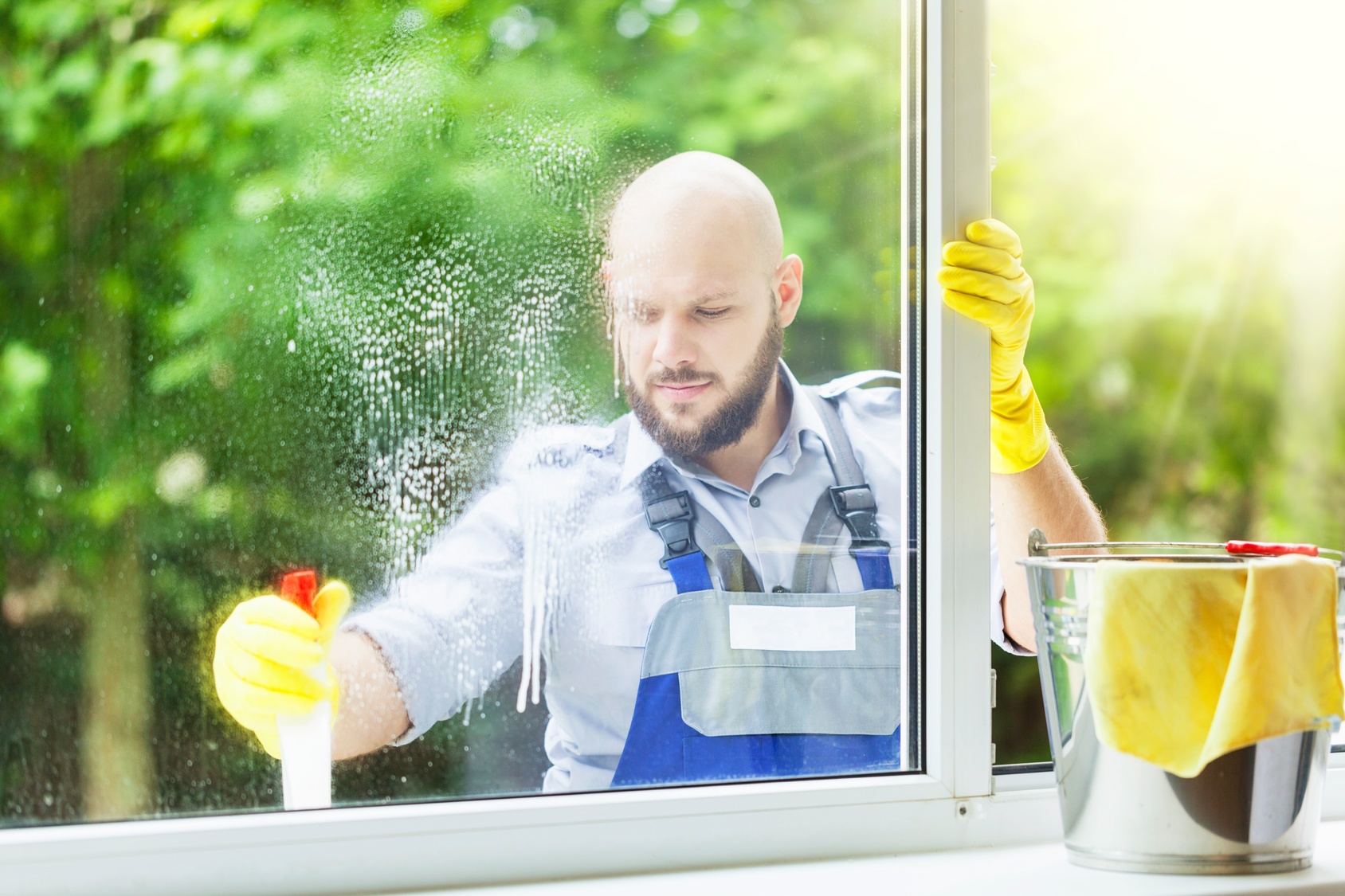 6 Reasons to Hire a Professional Window Cleaner in ABQ