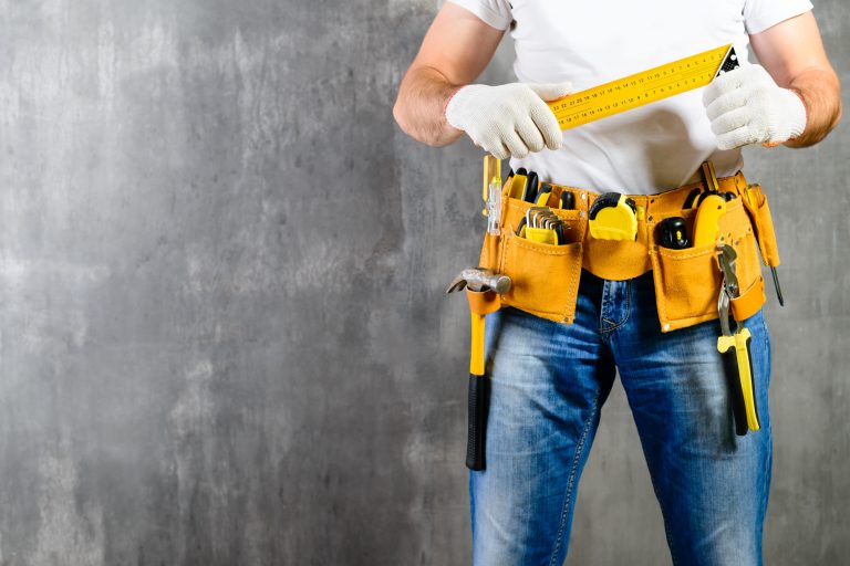 5 Household Jobs You Need to Hire a Handyman For