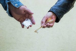 THE DIFFERENCE BETWEEN CRACK VS COCAINE - ArticleCity.com